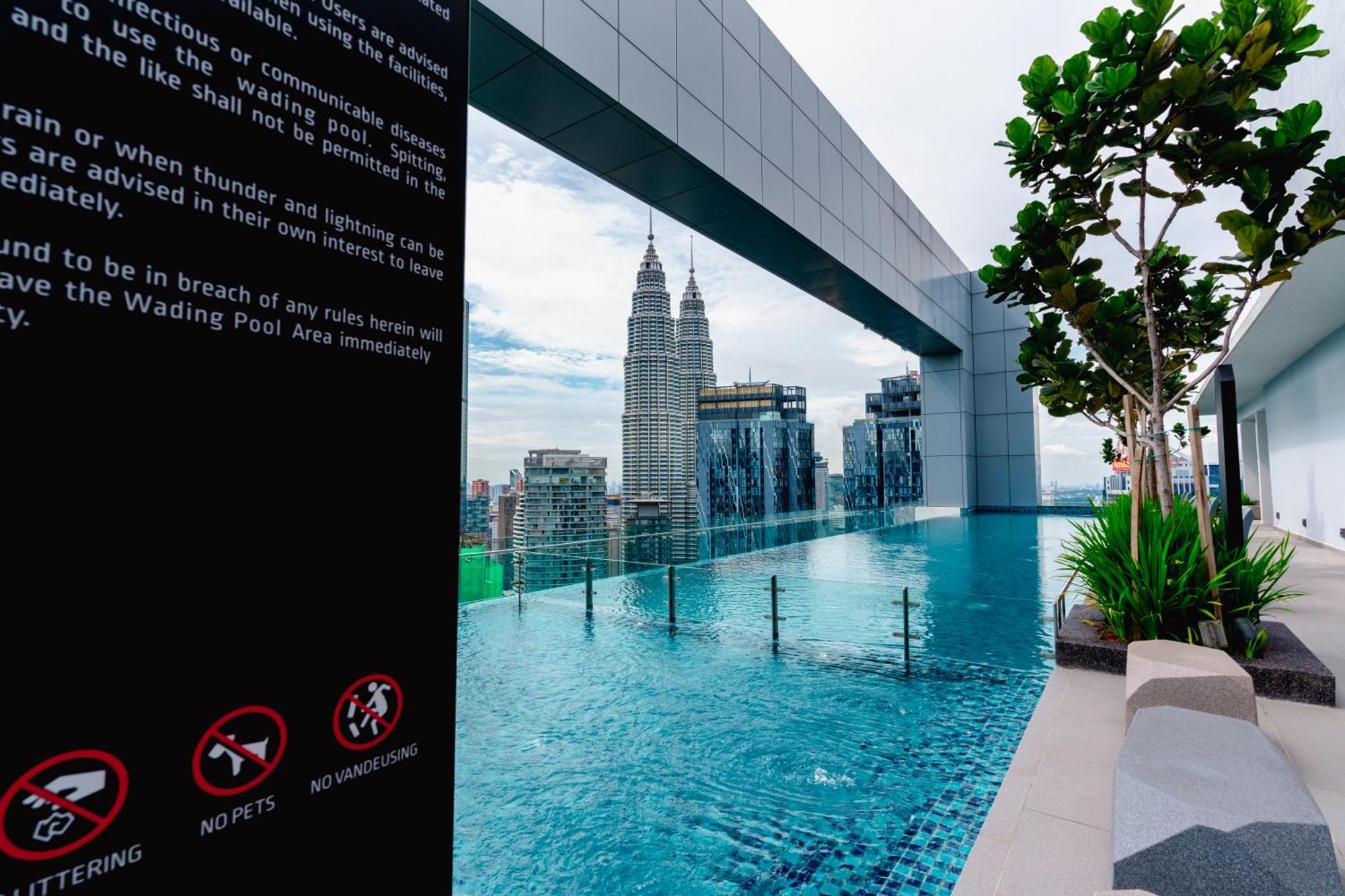 Royce Klcc Kuala Lumpur City Centre By Dormeo Destinations Екстериор снимка
