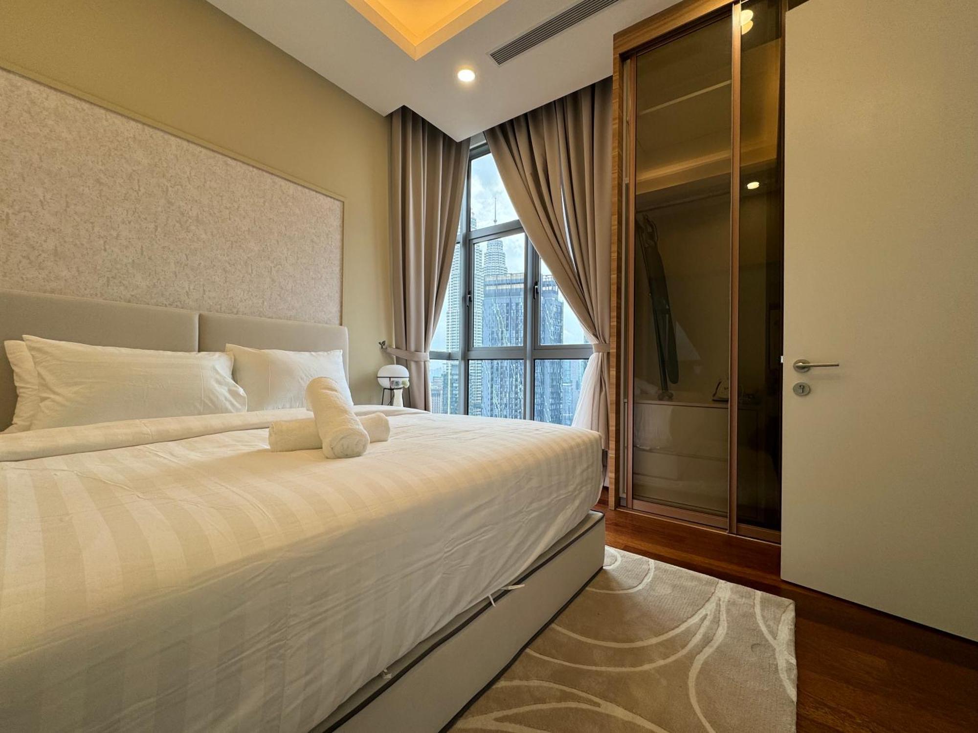 Royce Klcc Kuala Lumpur City Centre By Dormeo Destinations Екстериор снимка