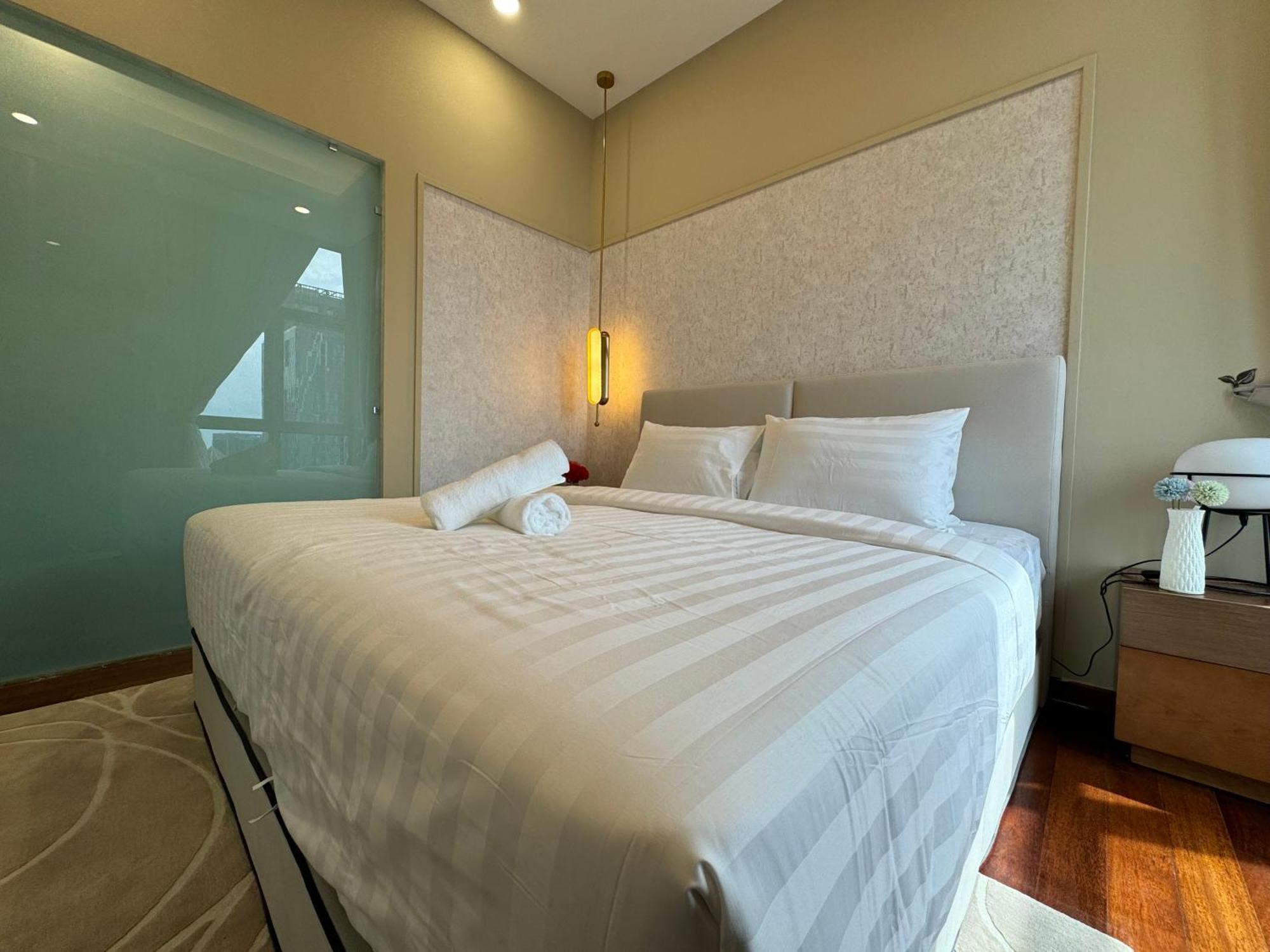 Royce Klcc Kuala Lumpur City Centre By Dormeo Destinations Екстериор снимка