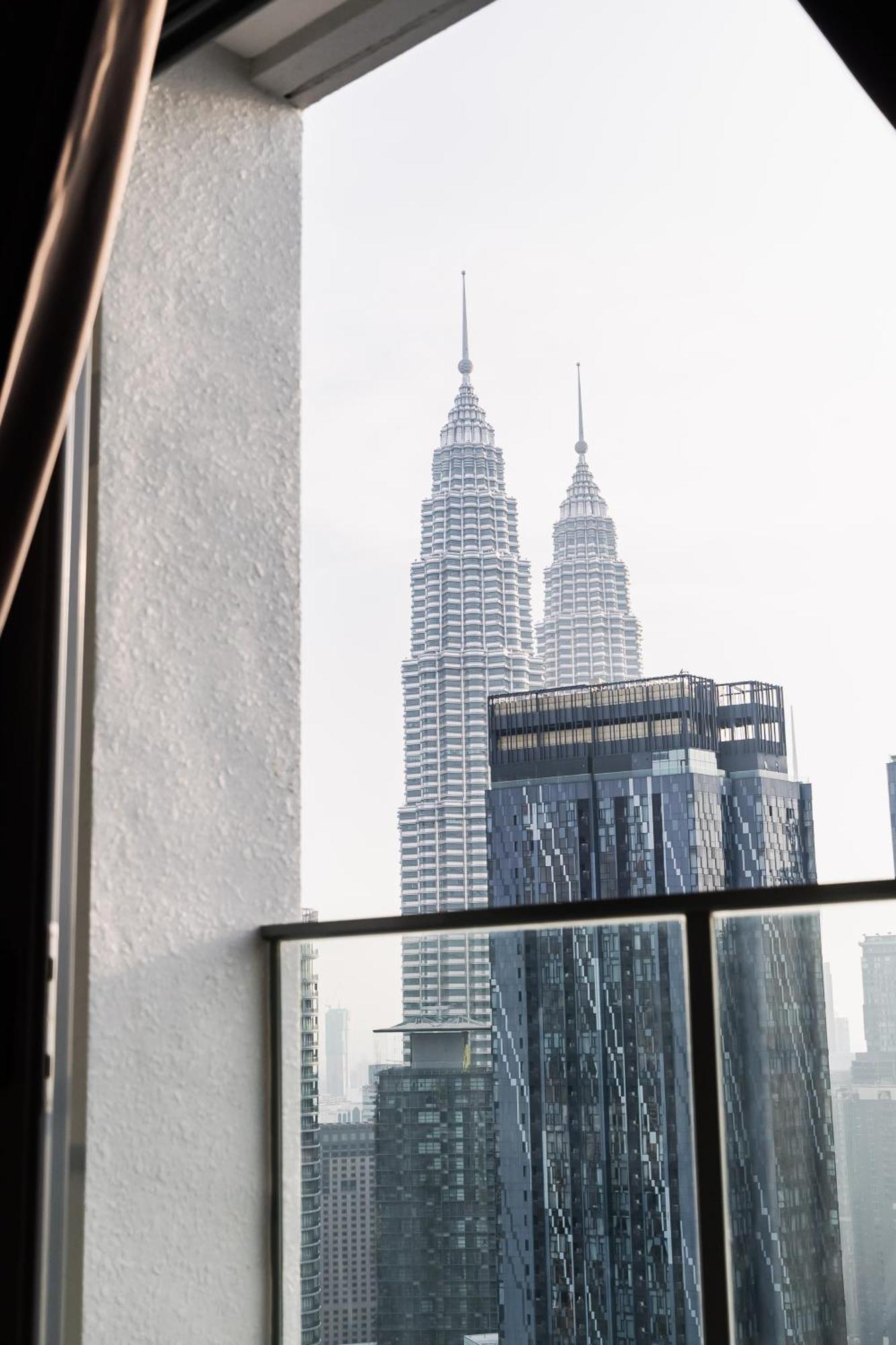 Royce Klcc Kuala Lumpur City Centre By Dormeo Destinations Екстериор снимка